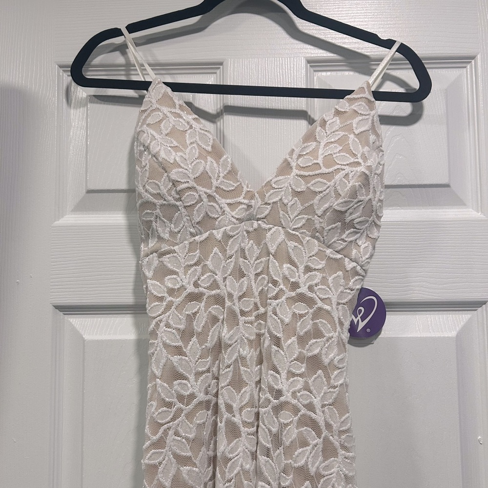 White lace ballgown with sparkles. New with tags